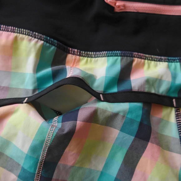 Lululemon Women 4 Speed Short Wee Wheezy Check - Picture 6 of 12